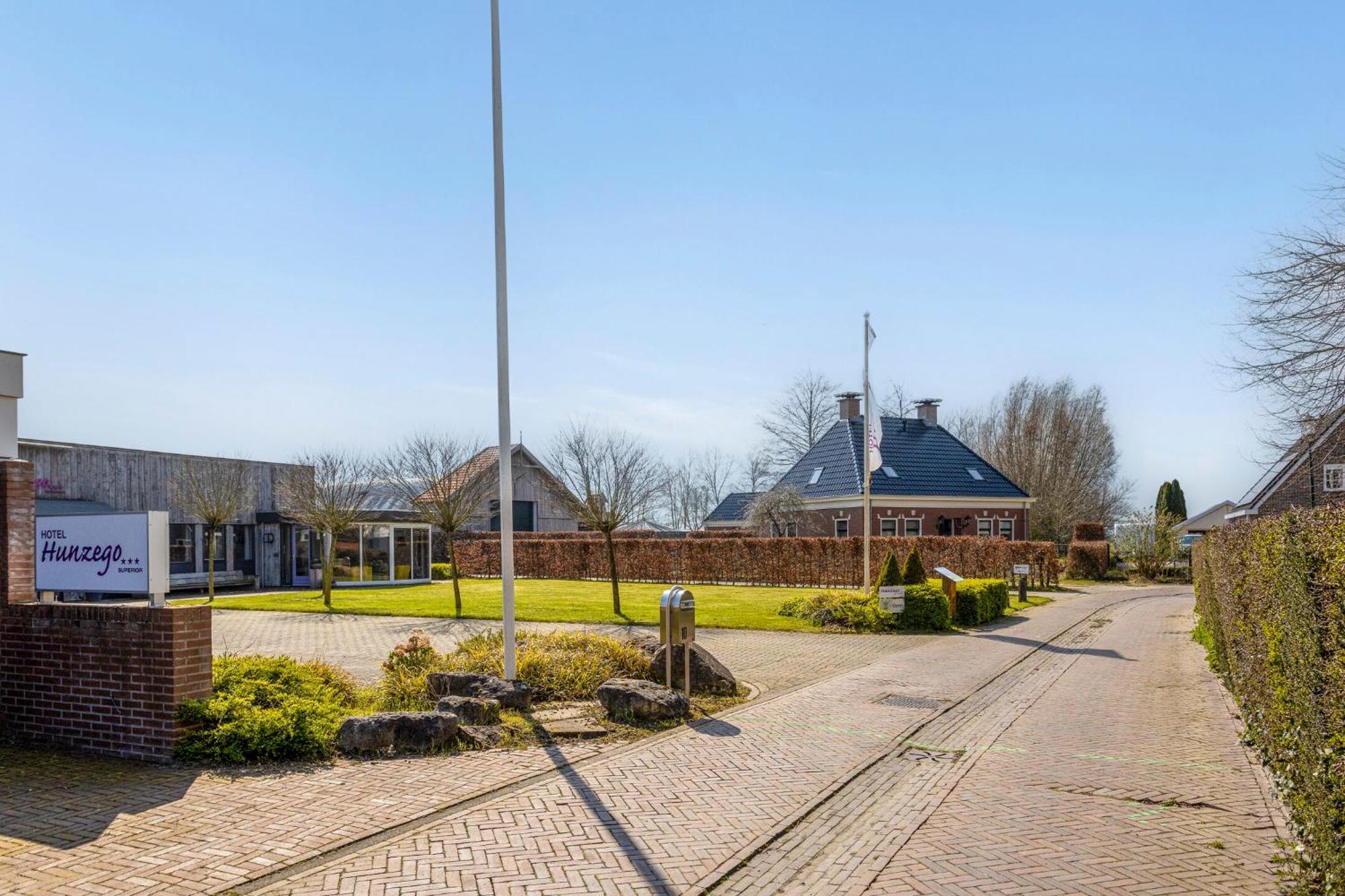 Hunzego Hotel Uithuizermeeden 外观 照片