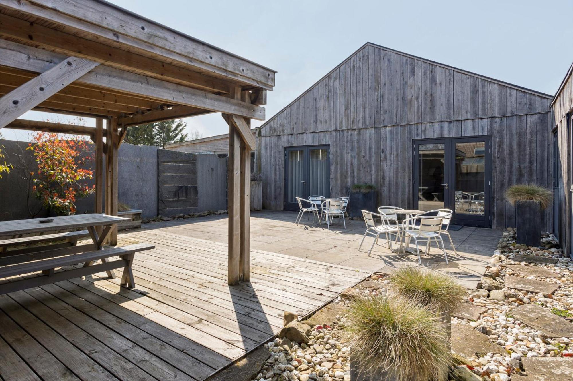 Hunzego Hotel Uithuizermeeden 外观 照片