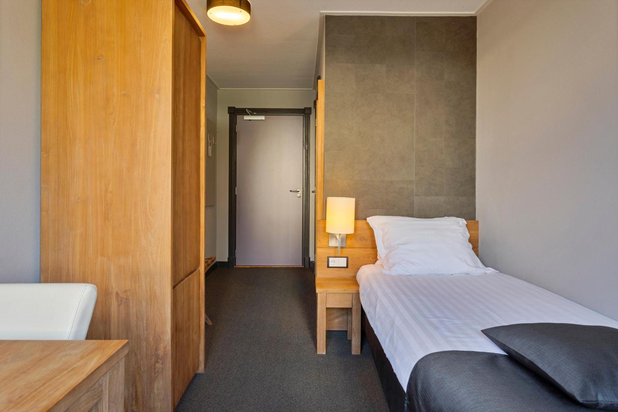 Hunzego Hotel Uithuizermeeden 外观 照片